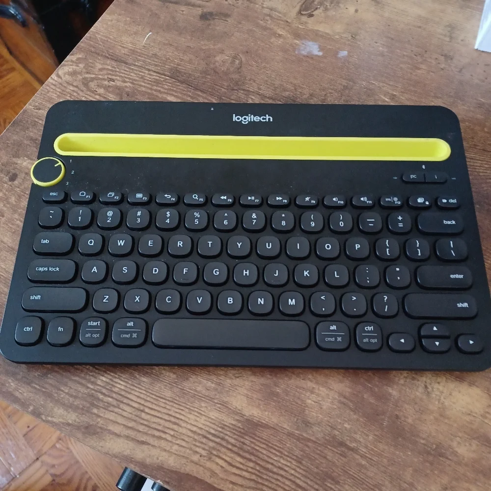 Logitech keyboard w/ stand for tablet